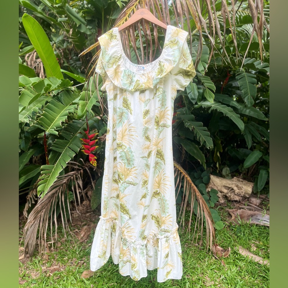 KY’s Made in Hawaii USA Muumuu size L